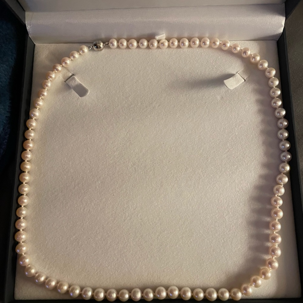 Pearl Source Freshwater Pearl Necklace 22mm